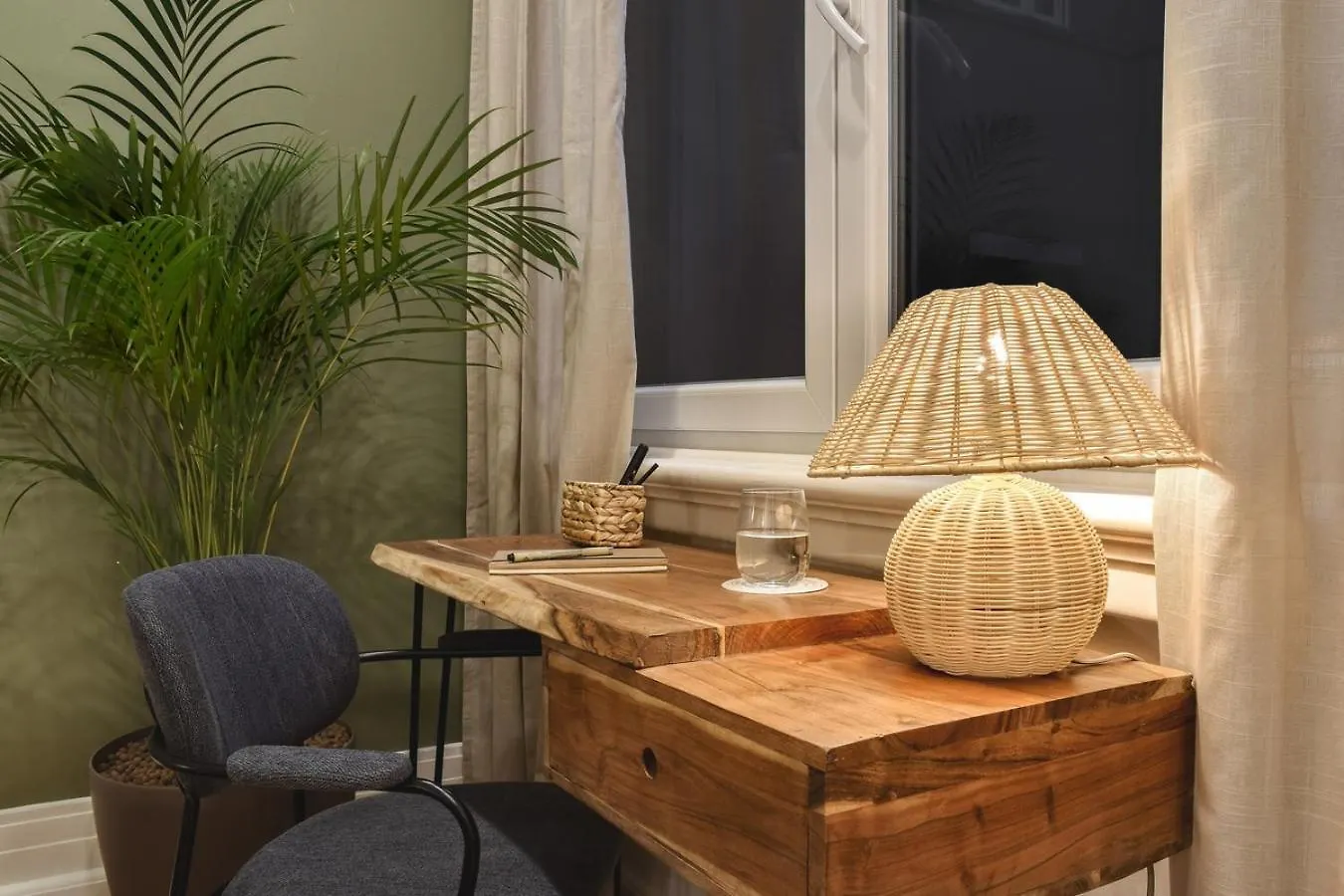 Nusa - 2 Bedrooms And Balcony In Santo Antonio Lisbon Apartment