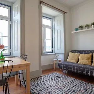 Comfy @ Chiado Apartamento